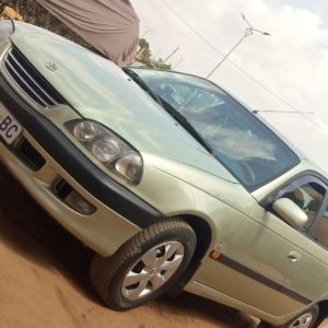 Toyota avensis climatisation d'origine